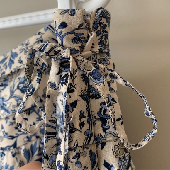 Adorable NWT H&M pleated skirt - Picture 2 of 9